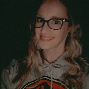 Meet your Posher, Michele